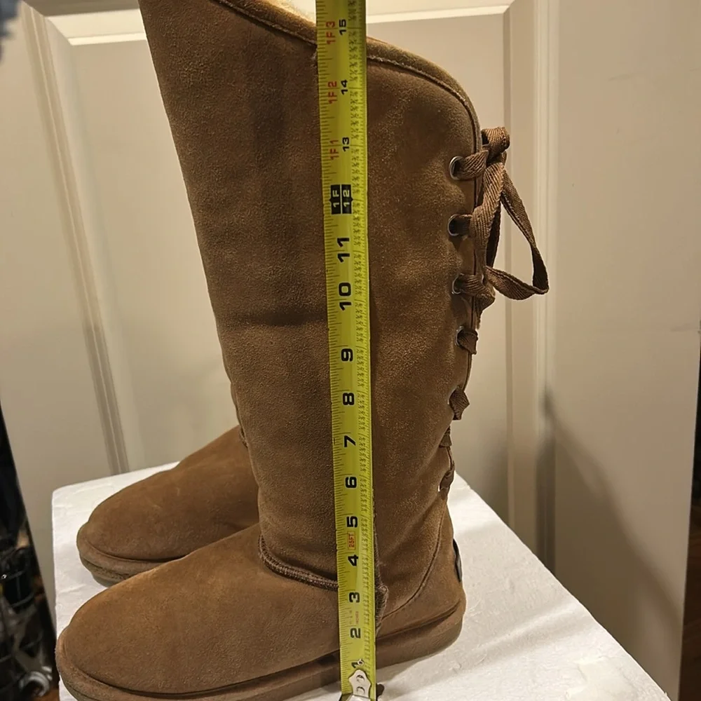 Checklist womens crisscross ties back suede Sherpa faux fur lined boots size 7